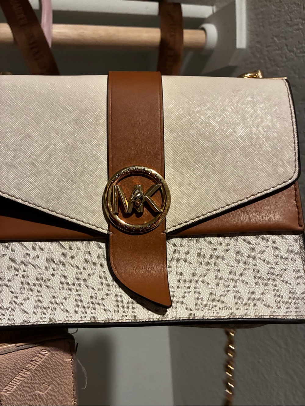 Accessory Subcategory Inference - Picture 2 of 5